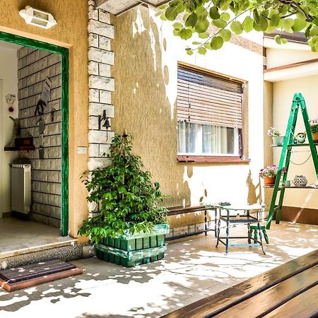 Apartment Dora أوماغ المظهر الخارجي الصورة